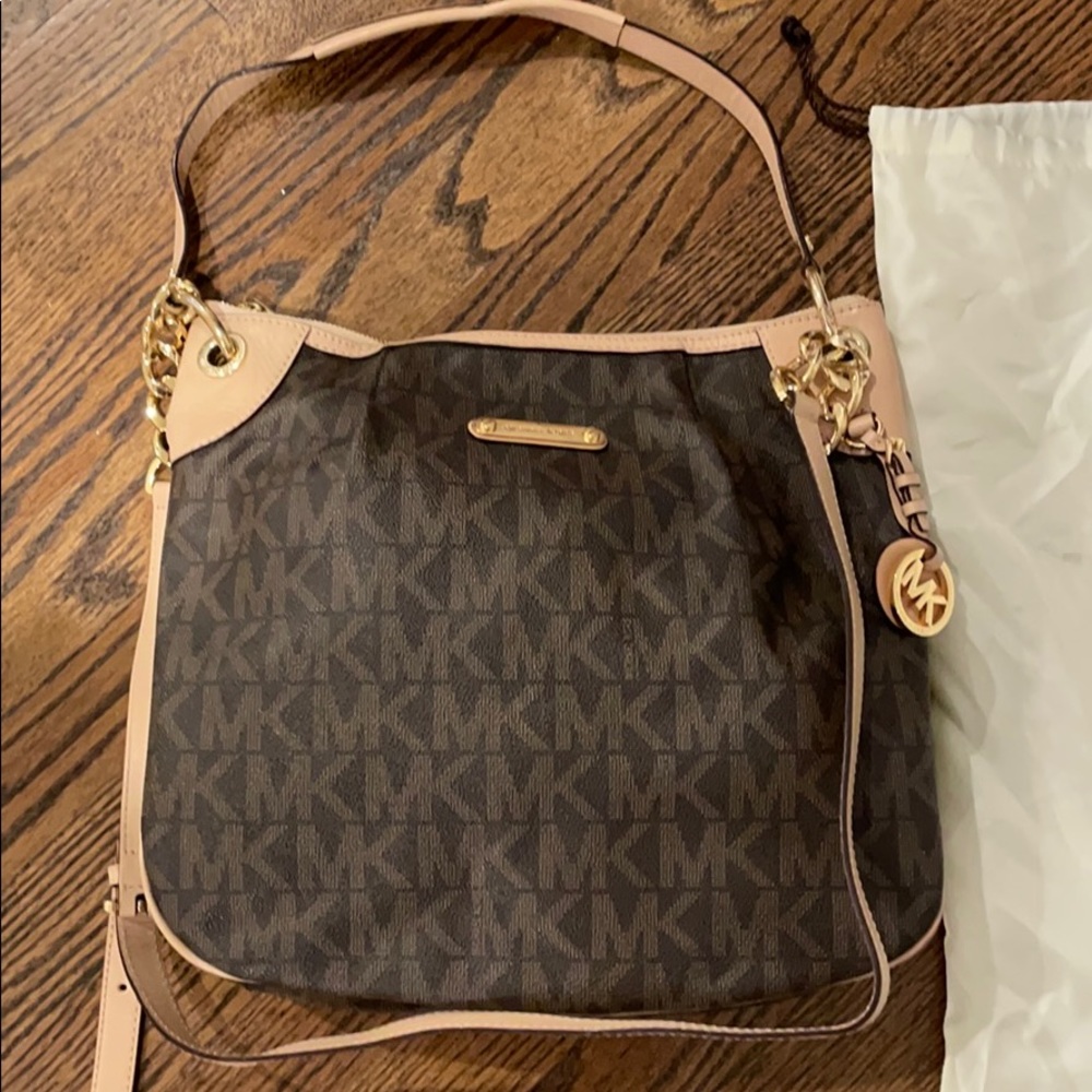 Michael Kors Crossbody